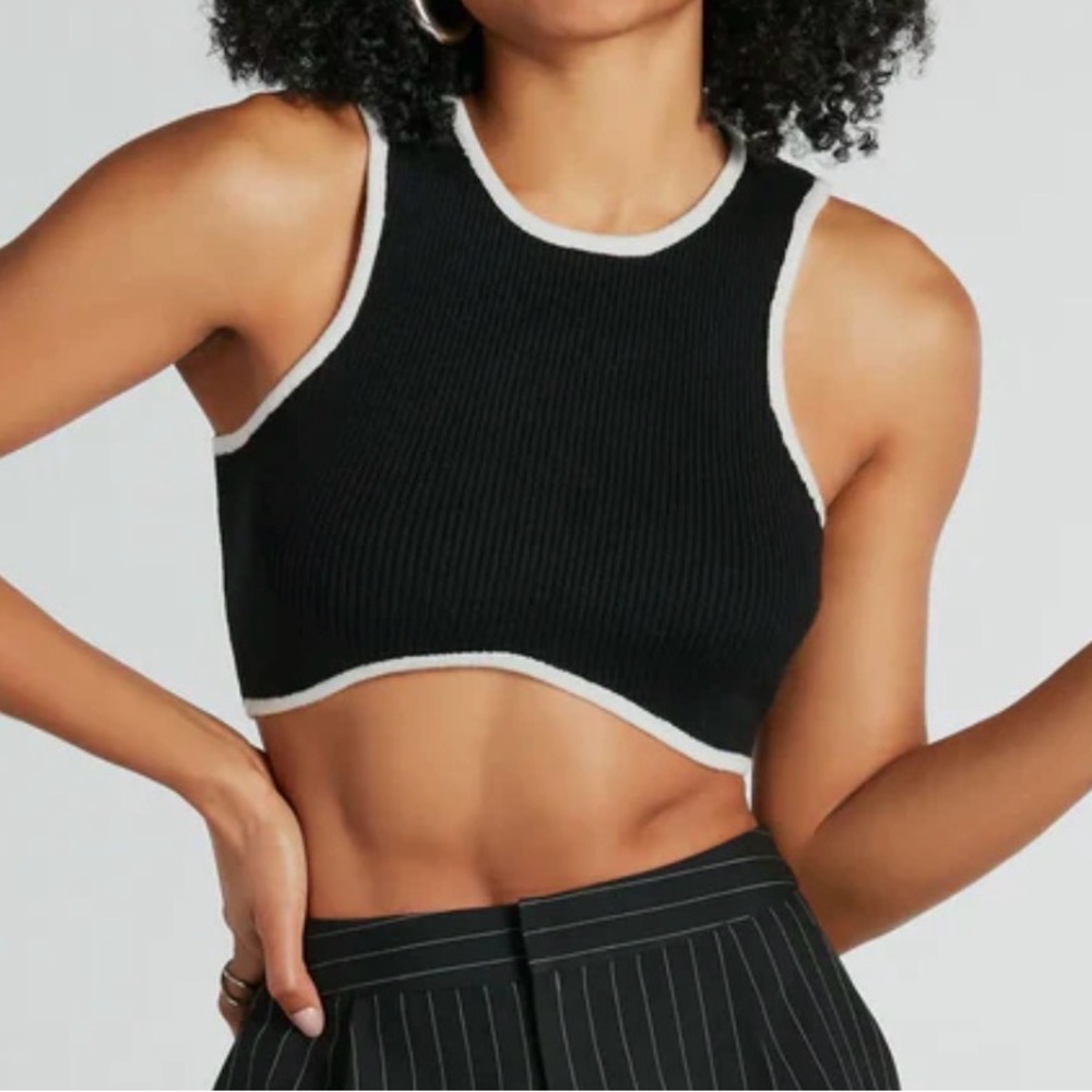 NWT Austen & Brown NWT Ribbed Contrast Trim High Neck Crop Tank Top Size M